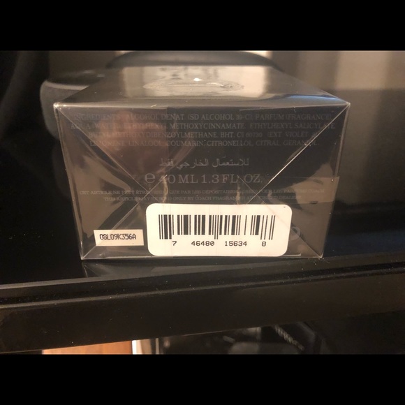 SOLD!! Brand new sealed Coach men’s signature luxury medium bottle size 40!! - Picture 3 of 3